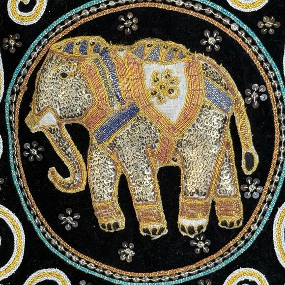 Vintage Carol Horn Workshop Embellished Velvet Elephant Appliqué Vest One Size - Picture 6 of 8